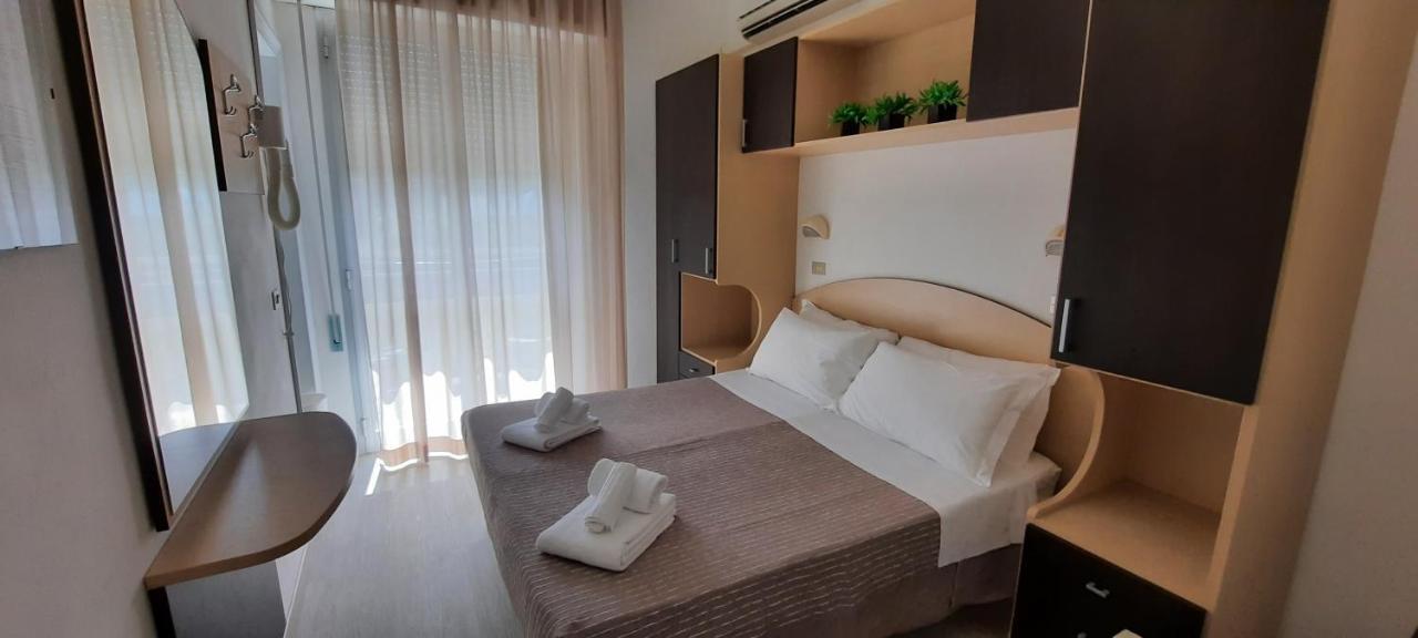 B&B Hotel Serenita Bellaria-Igea Marina Eksteriør billede
